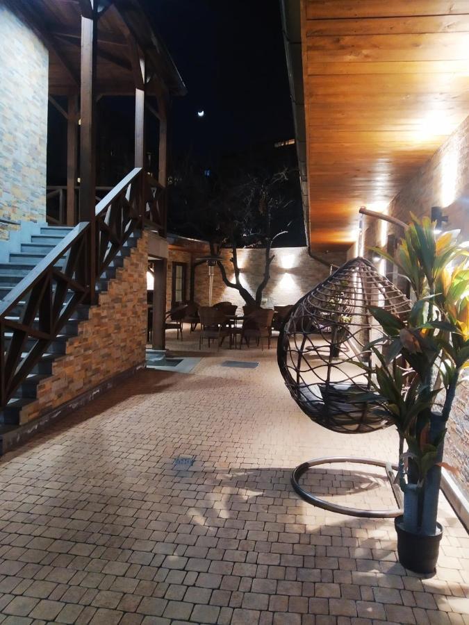 Boutique Living Hotel Jerevan Exteriör bild