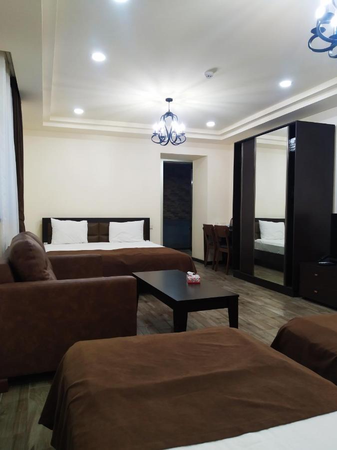 Boutique Living Hotel Jerevan Exteriör bild